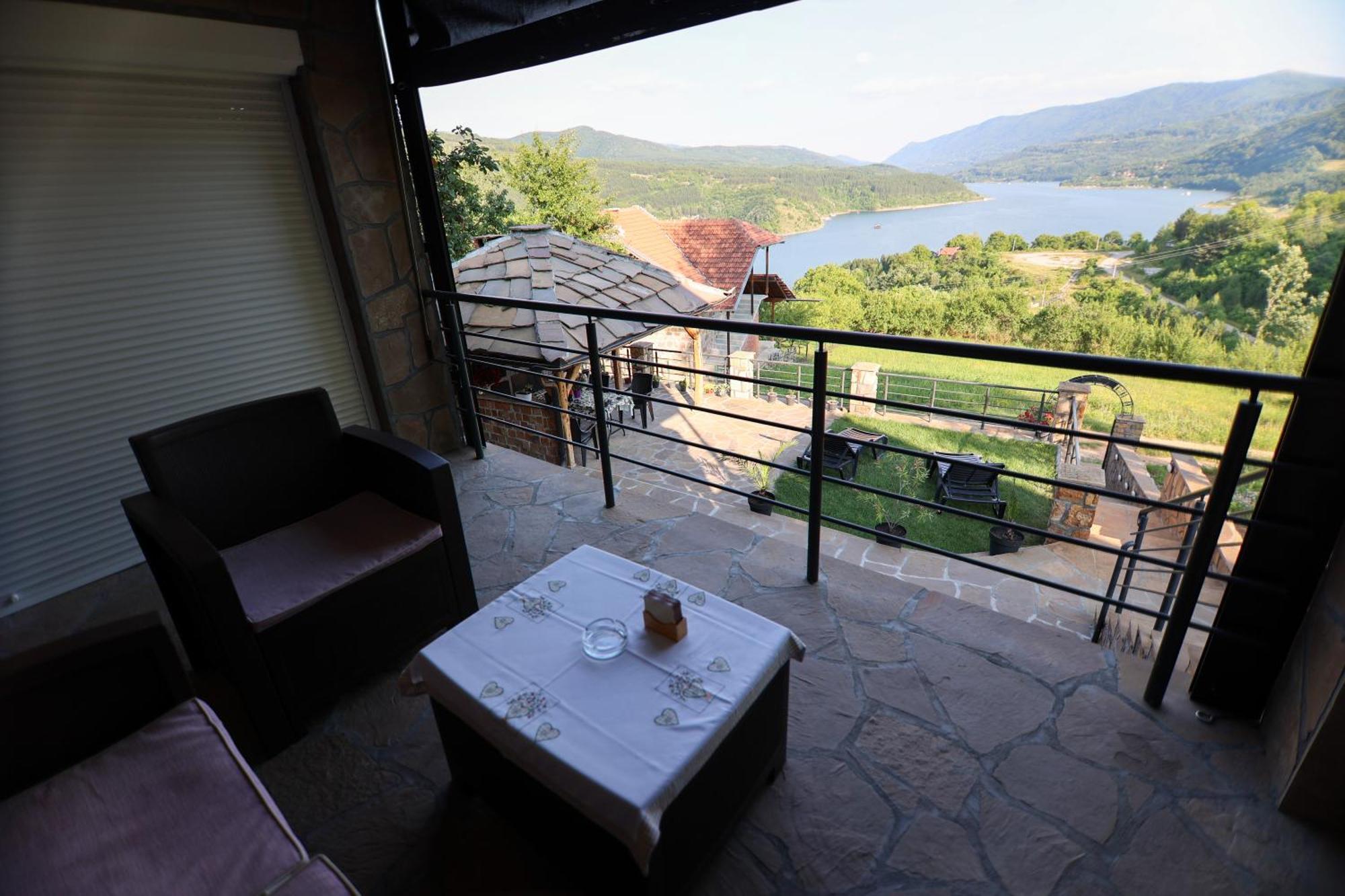 Vila Nemir Zavojsko Jezero Pirot Ruang foto